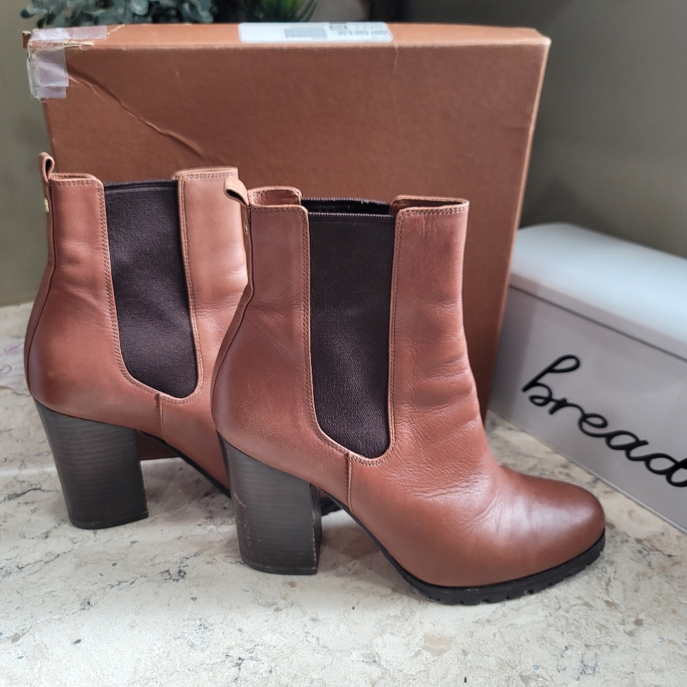 Coach boots